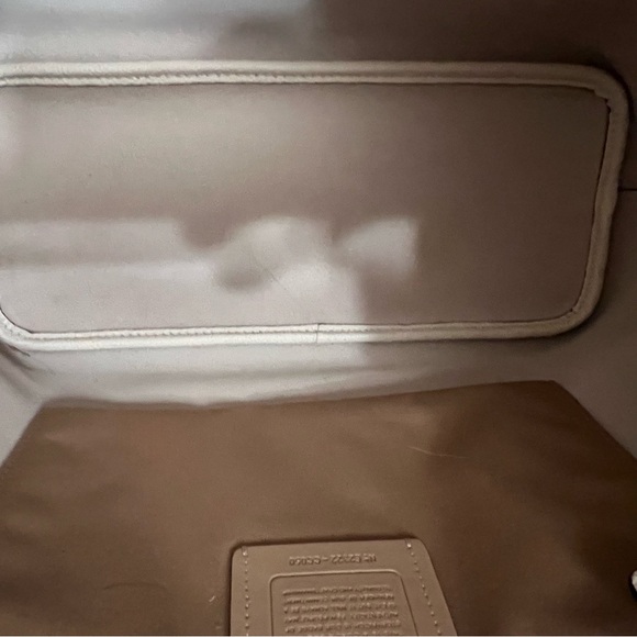 Coach Cameron Pebbled Leather Large Tote Chalk - Picture 7 of 9